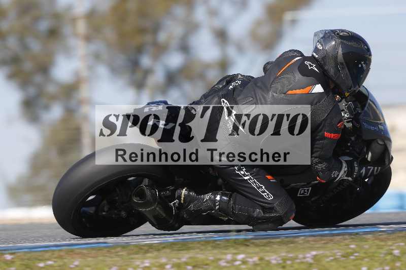 /Archiv-2024/02 29.01.-02.02.2024 Moto Center Thun Jerez/Gruppe schwarz-black/backside